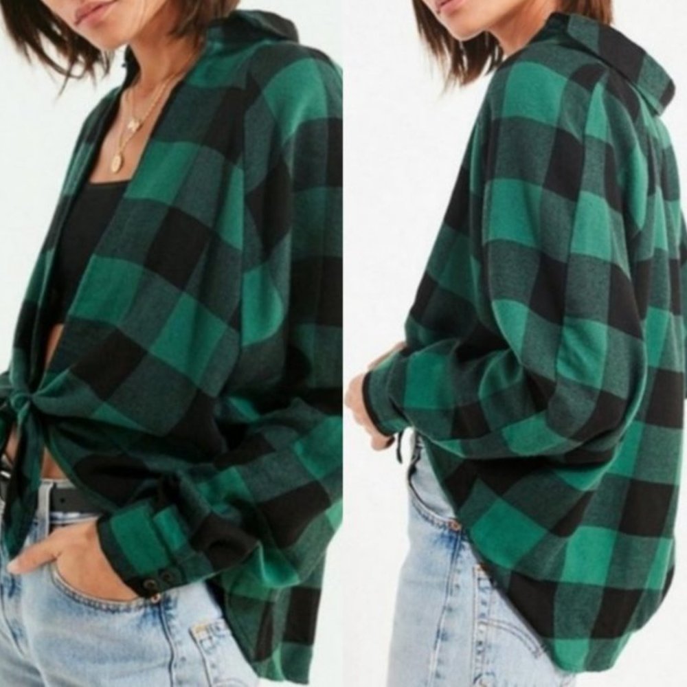 BDG Urban Outfitters Green Tie Front Flannel
